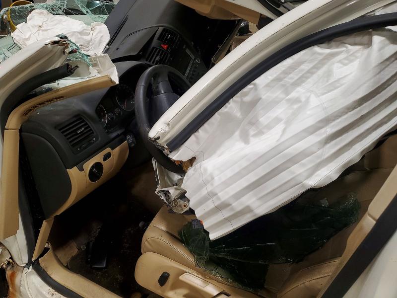 60673866 :رقم المزاد ، 3VWRZ71K68M012911 vin ، 2008 Volkswagen Jetta مزاد بيع