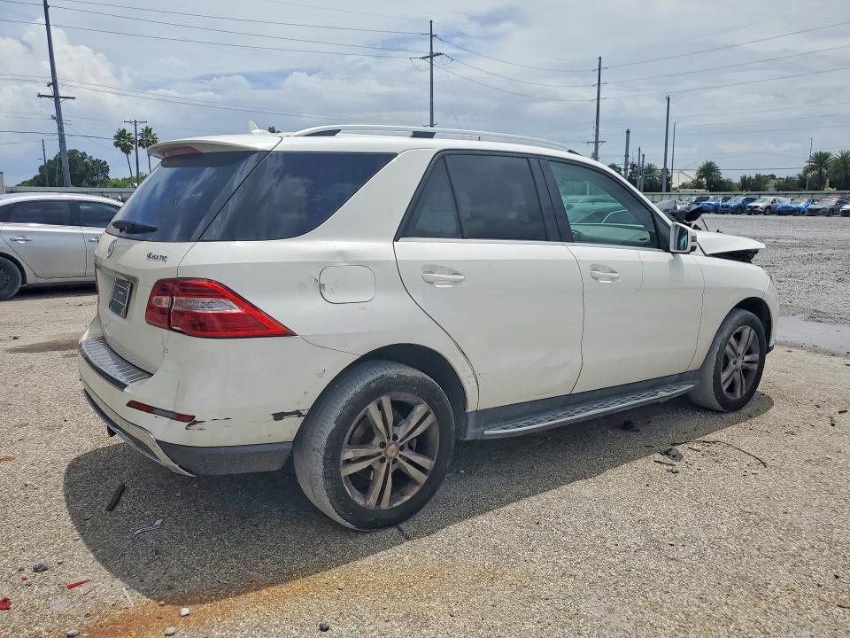 2015 Mercedes-benz Ml მანქანა იყიდება აუქციონზე, vin: 4JGDA5HB7FA511950, აუქციონის ნომერი: 61708366