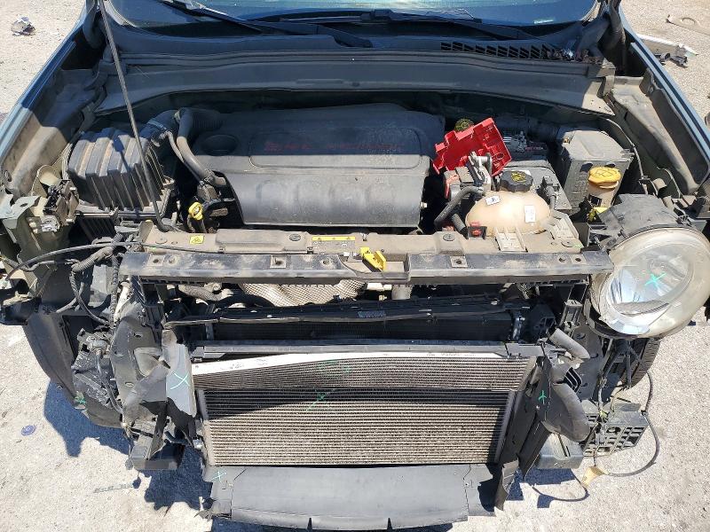 2018 Jeep Renegade მანქანა იყიდება აუქციონზე, vin: ZACCJABB7JPH70724, აუქციონის ნომერი: 59625506