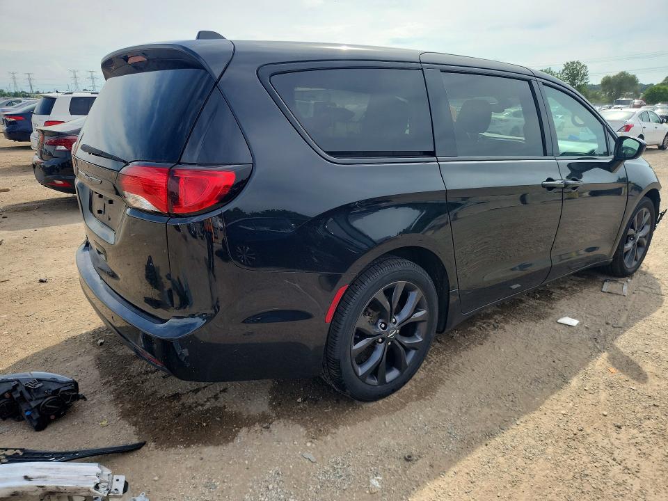 2019 Chrysler Pacifica მანქანა იყიდება აუქციონზე, vin: 2C4RC1FGXKR742035, აუქციონის ნომერი: 60449676