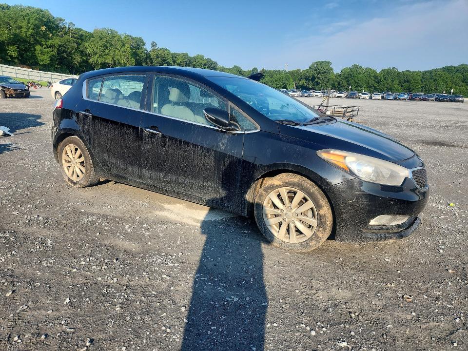 62868346 :رقم المزاد ، KNAFX5A86F5320150 vin ، 2015 Kia Forte مزاد بيع