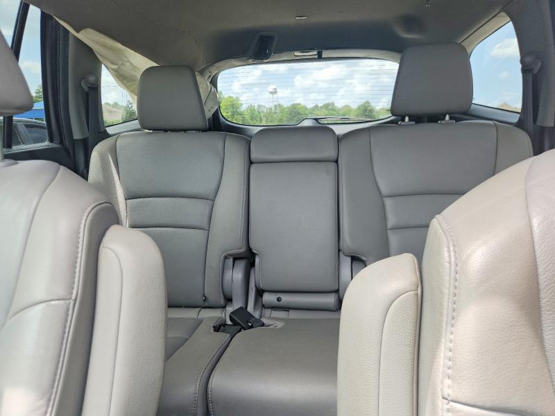 61477056 :رقم المزاد ، 5FNYF5H53GB023900 vin ، 2016 Honda Pilot مزاد بيع