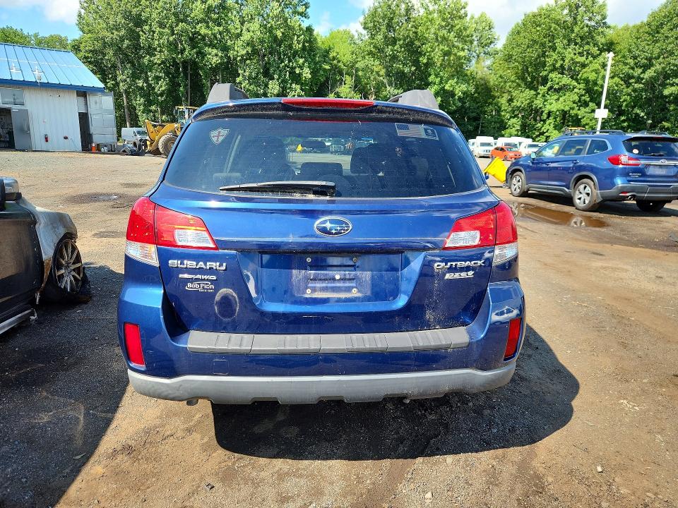 61777476 :رقم المزاد ، 4S4BRBCC1B3384867 vin ، 2011 Subaru Outback مزاد بيع