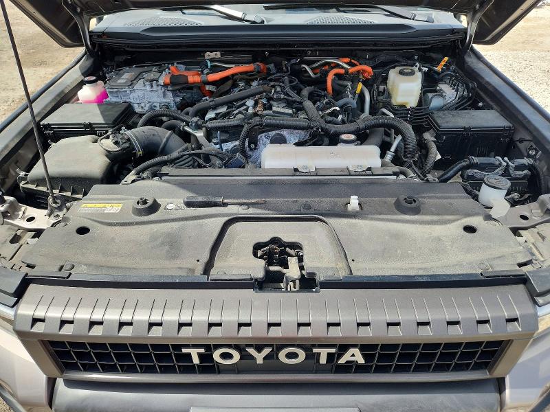 60593076 :رقم المزاد ، JTEABFAJXR5007834 vin ، 2024 Toyota Land Cruiser مزاد بيع