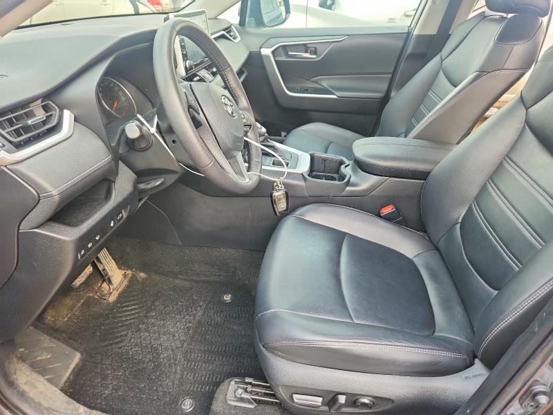 61429646 :رقم المزاد ، 2T3R1RFV2NC312580 vin ، 2022 Toyota Rav4 مزاد بيع