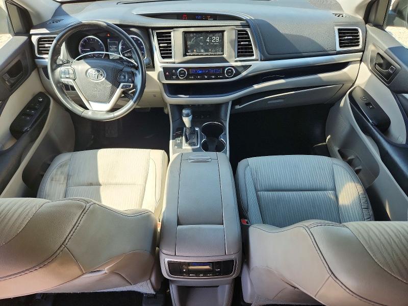2018 Toyota Highlander მანქანა იყიდება აუქციონზე, vin: 5TDBZRFH3JS499343, აუქციონის ნომერი: 61959046
