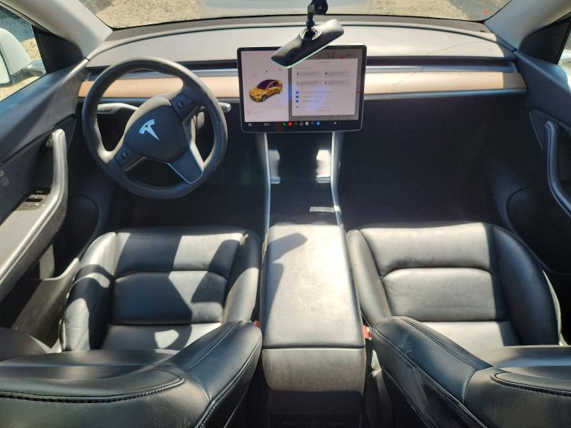 61926176 :رقم المزاد ، 5YJYGDEE1MF086050 vin ، 2021 Tesla Model Y مزاد بيع