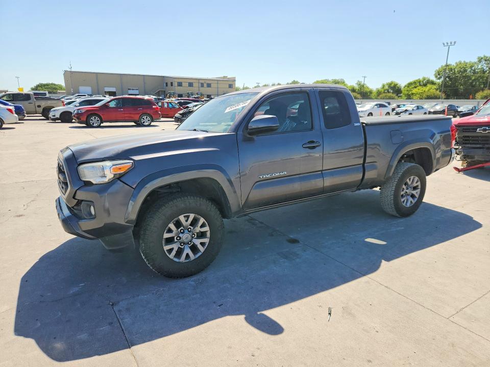 60586766 :رقم المزاد ، 5TFSZ5AN4HX072781 vin ، 2017 Toyota Tacoma مزاد بيع