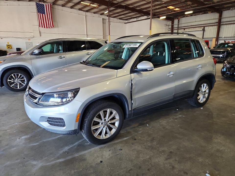 Aukcja sprzedaży 2018 Volkswagen Tiguan Limited, vin: WVGAV7AX3JK001395, numer aukcji: 61302156