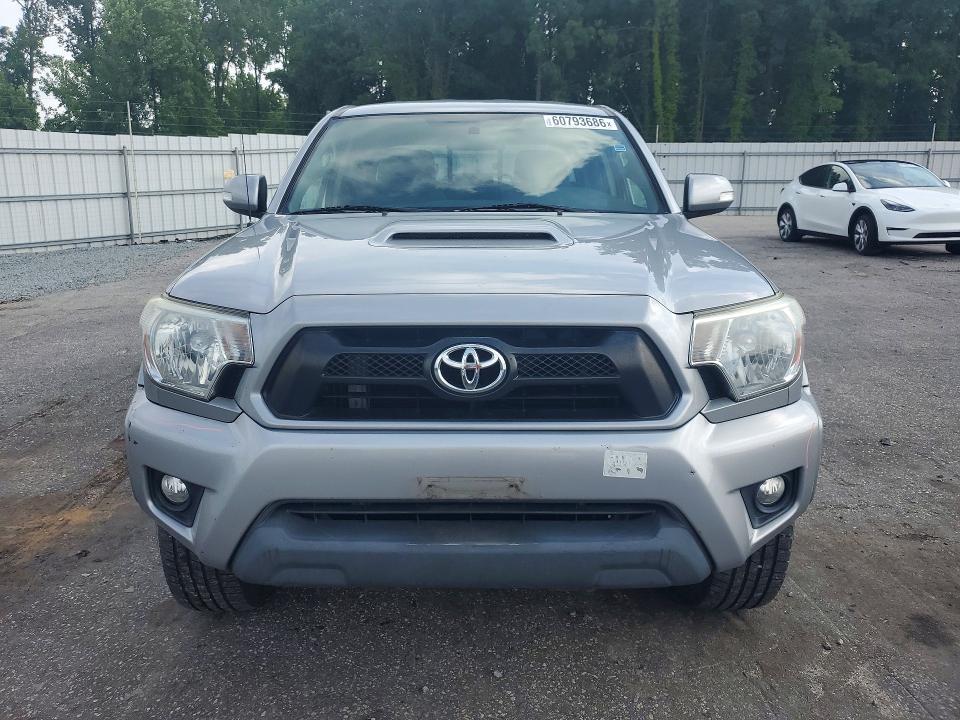 2015 Toyota Tacoma მანქანა იყიდება აუქციონზე, vin: 5TFLU4EN4FX118372, აუქციონის ნომერი: 60793686