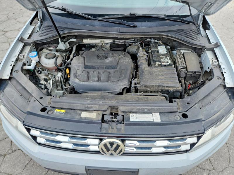 Продажа на аукционе авто 2018 Volkswagen Tiguan, vin: 3VV3B7AX4JM104681, номер лота: 61017756