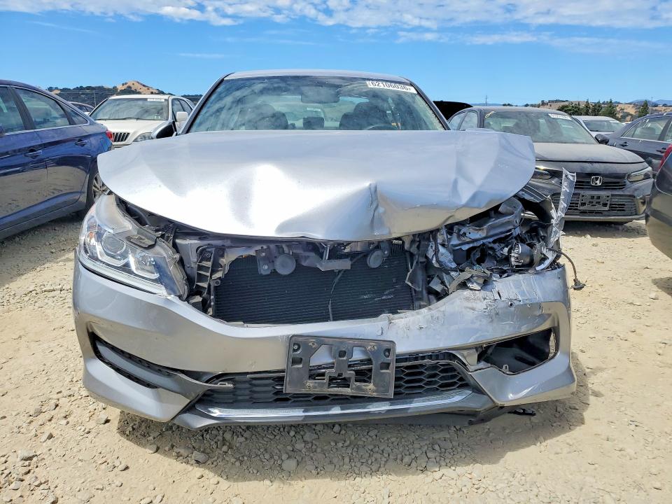 Продаж на аукціоні авто 2017 Honda Accord, vin: 1HGCR2F3XHA185116, номер лоту: 62106036