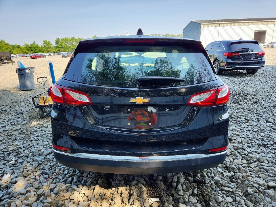 60049996 :رقم المزاد ، 2GNAXREV0J6352472 vin ، 2018 Chevrolet Equinox مزاد بيع
