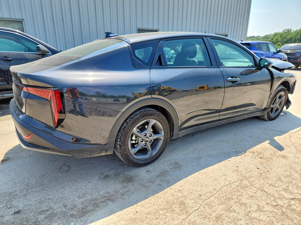 2026 Kia K4 მანქანა იყიდება აუქციონზე, vin: 3KPFT4DE6TE263684, აუქციონის ნომერი: 62198286