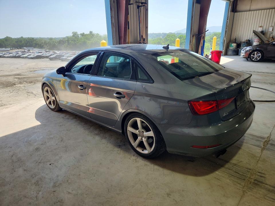 59810956 :رقم المزاد ، WAUACGFF8F1004393 vin ، 2015 Audi A3 مزاد بيع