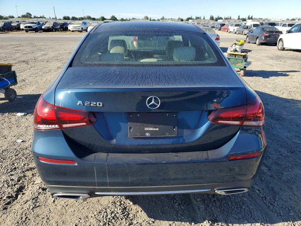 59670376 :رقم المزاد ، W1K3G4EB9NJ326154 vin ، 2022 Mercedes-benz A مزاد بيع