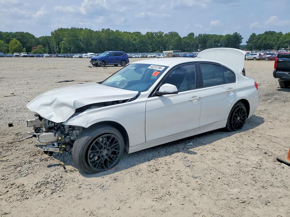 63233786 :رقم المزاد ، WBA3A5C53DF352083 vin ، 2013 Bmw 328 مزاد بيع