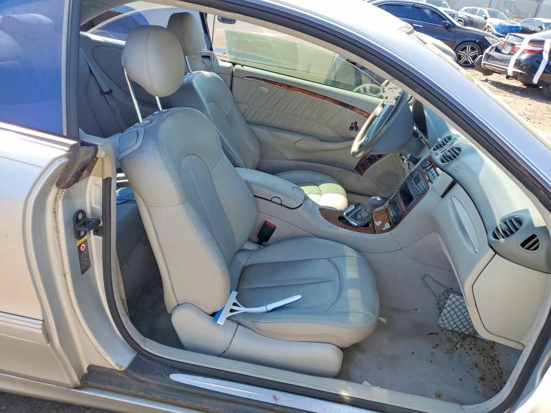 61785906 :رقم المزاد ، WDBTJ65J24F083768 vin ، 2004 Mercedes-benz Clk مزاد بيع