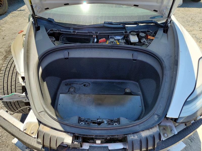 58457356 :رقم المزاد ، 5YJ3E1EA7JF162409 vin ، 2018 Tesla Model 3 مزاد بيع