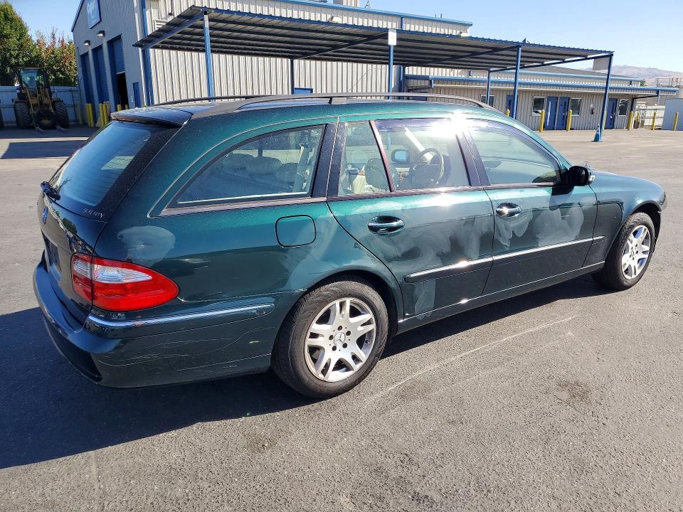 61059076 :رقم المزاد ، WDBUH65J04A521054 vin ، 2004 Mercedes-benz E مزاد بيع