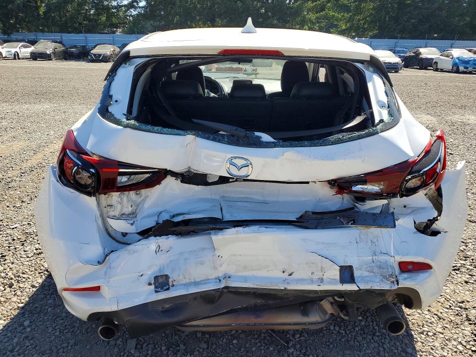 2018 Mazda 3 მანქანა იყიდება აუქციონზე, vin: 3MZBN1L32JM268680, აუქციონის ნომერი: 60227496
