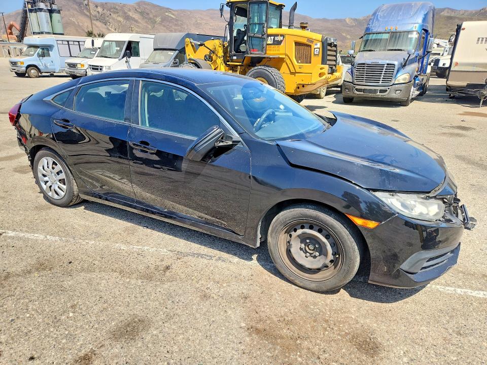 60776226 :رقم المزاد ، 19XFC2F52GE243133 vin ، 2016 Honda Civic مزاد بيع