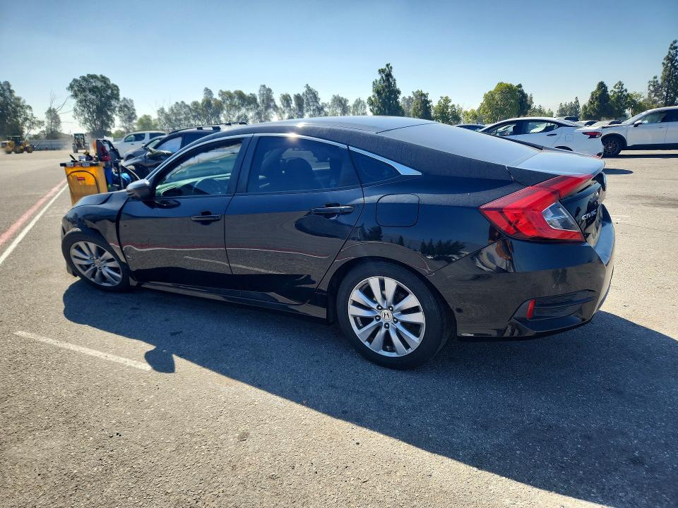 Aukcja sprzedaży 2018 Honda Civic, vin: 2HGFC2F50JH535571, numer aukcji: 60045426