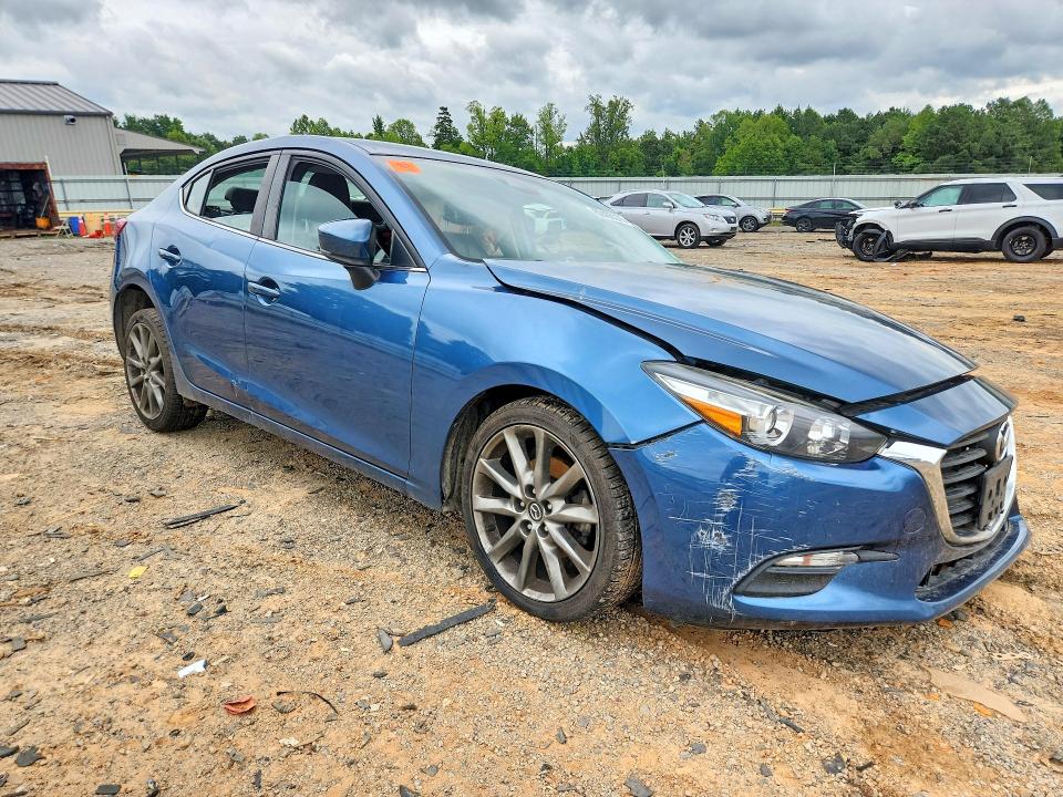 Продаж на аукціоні авто 2018 Mazda 3, vin: 3MZBN1V38JM255607, номер лоту: 62496076