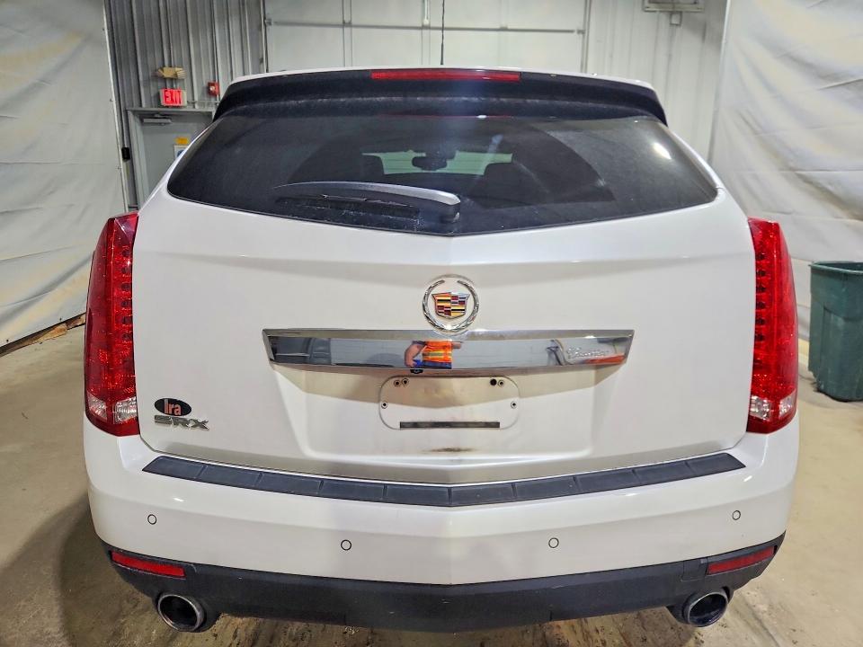 61003676 :رقم المزاد ، 3GYFNEE35FS529564 vin ، 2015 Cadillac Srx مزاد بيع
