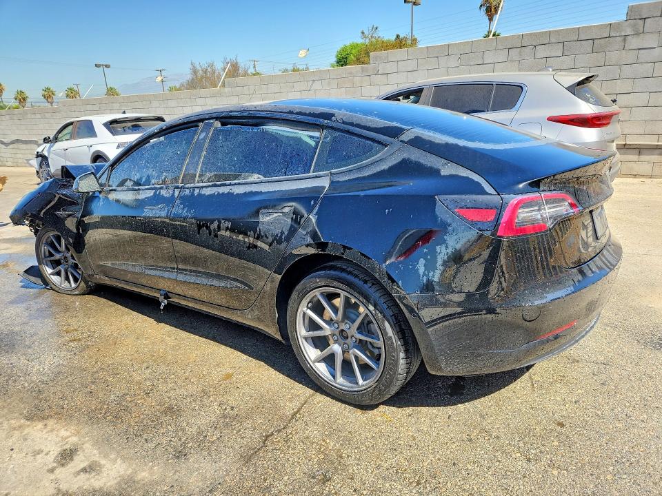 62227096 :رقم المزاد ، 5YJ3E1EB2NF207755 vin ، 2022 Tesla Model 3 مزاد بيع