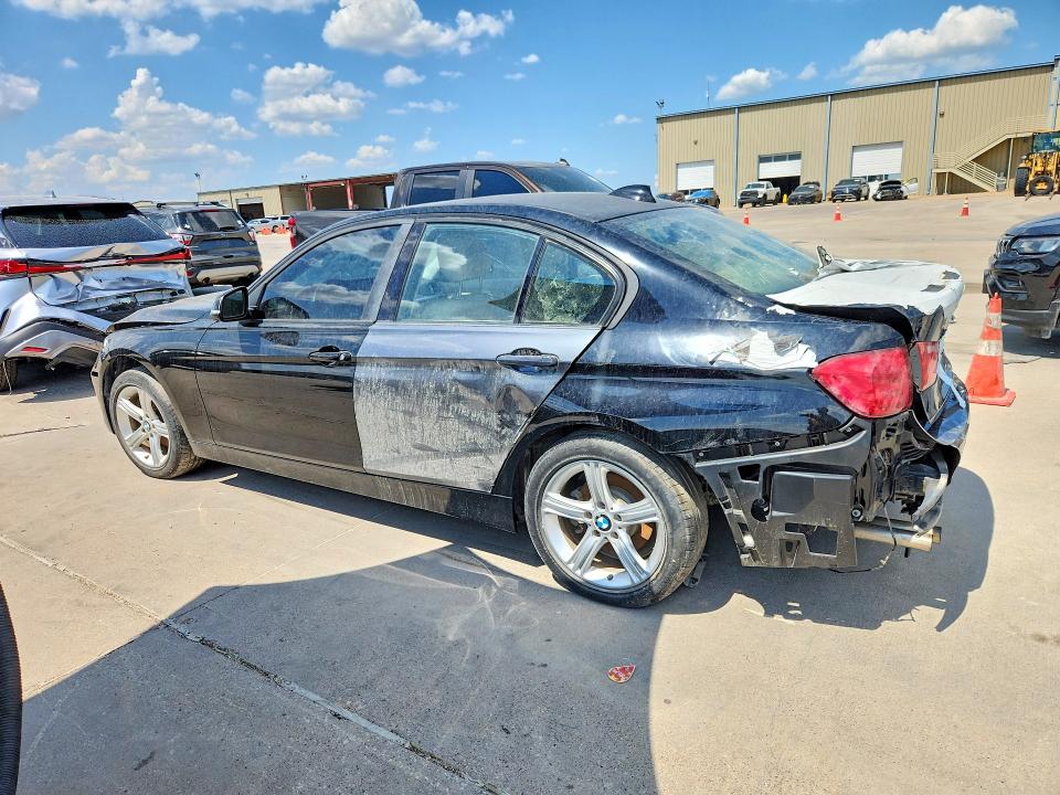 59896296 :رقم المزاد ، WBA3A5G58FNS85192 vin ، 2015 Bmw 328 مزاد بيع