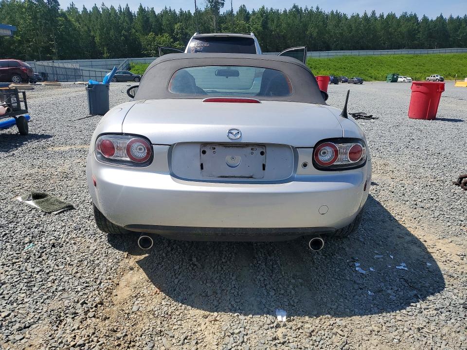 60620226 :رقم المزاد ، JM1NC25F560121346 vin ، 2006 Mazda Mx-5 Miata مزاد بيع