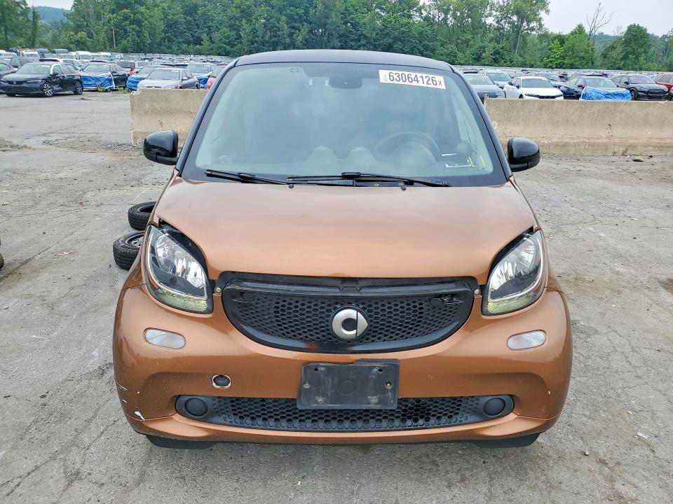 Продаж на аукціоні авто 2016 Smart Fortwo, vin: WMEFJ5DA1GK052308, номер лоту: 63064126