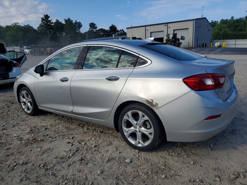 62629956 :رقم المزاد ، 1G1BF5SM2J7201095 vin ، 2018 Chevrolet Cruze مزاد بيع