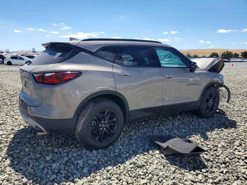 62264626 :رقم المزاد ، 3GNKBHRS1MS526049 vin ، 2021 Chevrolet Blazer مزاد بيع
