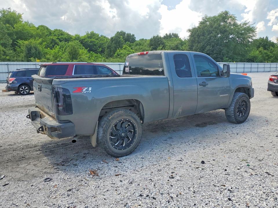 59092256 :رقم المزاد ، 1GTR2VE37BZ174051 vin ، 2011 Gmc Sierra مزاد بيع