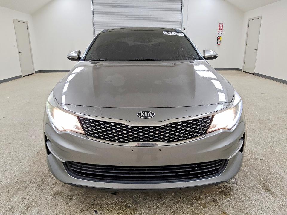 59365996 :رقم المزاد ، 5XXGU4L36JG213261 vin ، 2018 Kia Optima مزاد بيع
