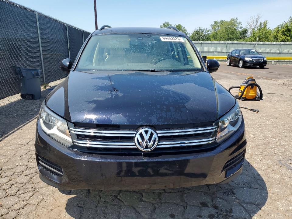 Продаж на аукціоні авто 2017 Volkswagen Tiguan, vin: WVGAV7AX7HK006674, номер лоту: 60682576