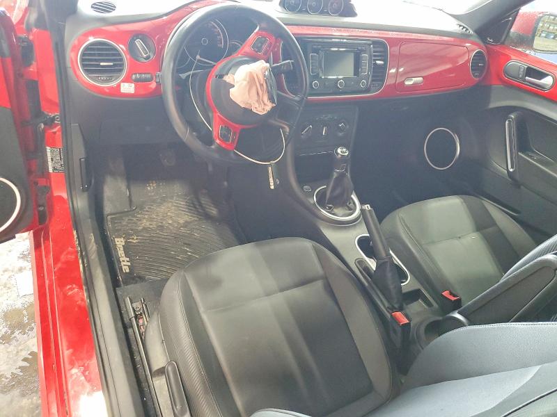 60009836 :رقم المزاد ، 3VW6L7AT2DM823192 vin ، 2013 Volkswagen Beetle مزاد بيع