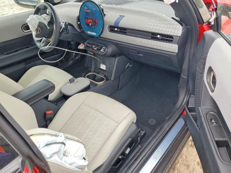 Продажа на аукционе авто 2025 Mini Cooper, vin: WMW13GD00S2W42463, номер лота: 61352756