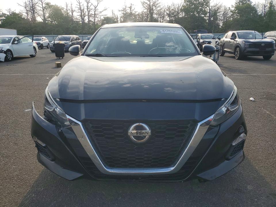61757006 :رقم المزاد ، 1N4BL4BV8LC117608 vin ، 2020 Nissan Altima مزاد بيع