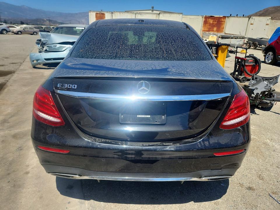 2018 Mercedes-benz E მანქანა იყიდება აუქციონზე, vin: WDDZF4JB4JA325801, აუქციონის ნომერი: 62138586