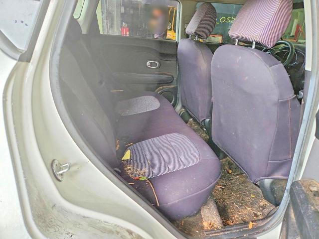 60205236 :رقم المزاد ، KNDJN2A23F7113233 vin ، 2015 Kia Soul مزاد بيع