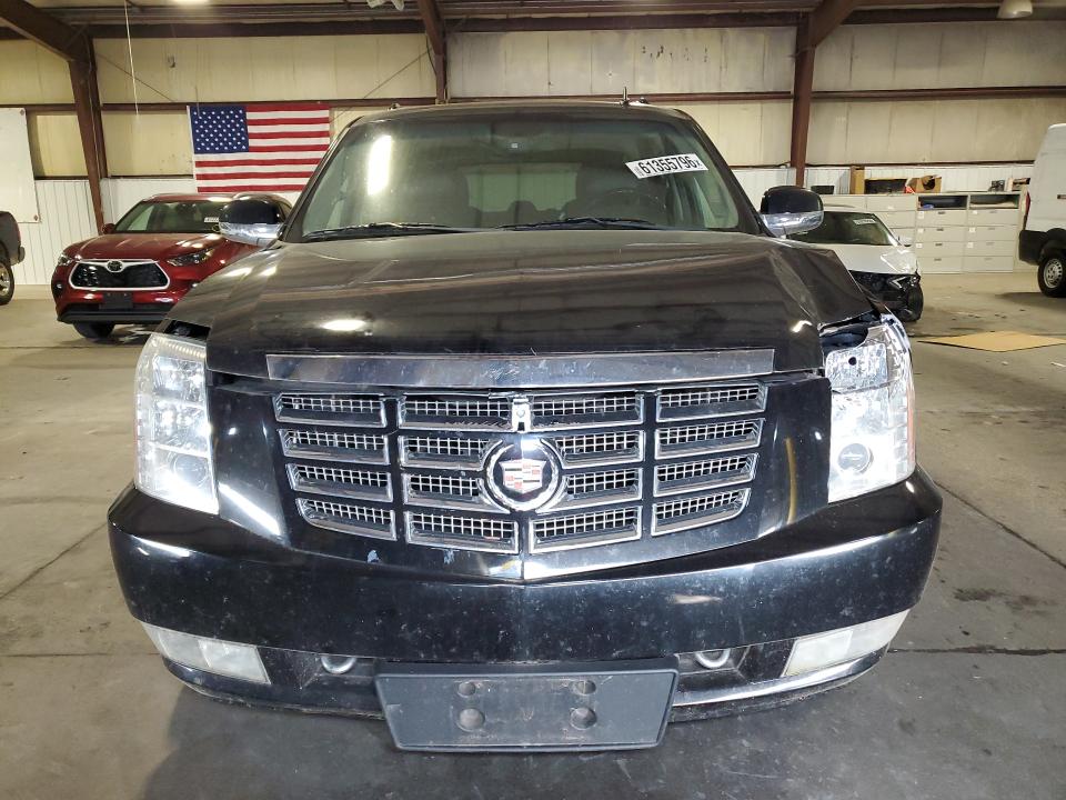 61355796 :رقم المزاد ، 1GYS4JEF5BR147245 vin ، 2011 Cadillac Escalade مزاد بيع