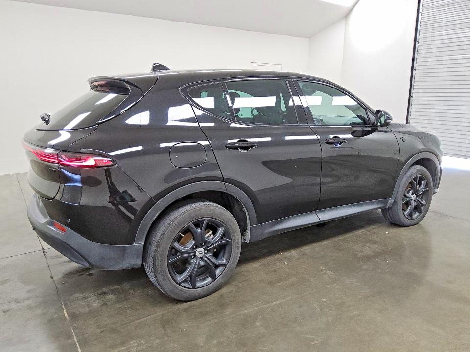 2023 Dodge Hornet მანქანა იყიდება აუქციონზე, vin: ZACNDFAN7P3A05425, აუქციონის ნომერი: 60979676