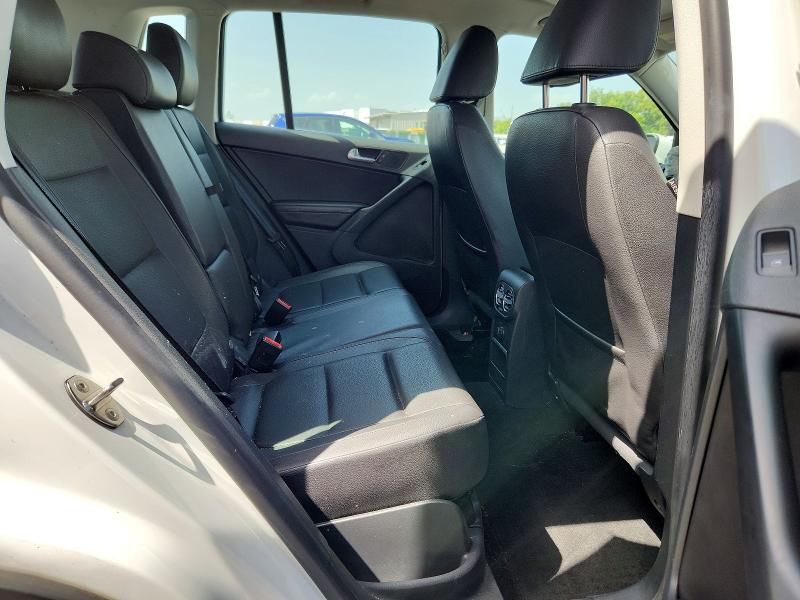 2017 Volkswagen Tiguan მანქანა იყიდება აუქციონზე, vin: WVGAV7AX4HW513010, აუქციონის ნომერი: 60559346