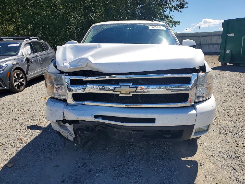 63057486 :رقم المزاد ، 1GCRKTE39BZ235615 vin ، 2011 Chevrolet Silverado مزاد بيع