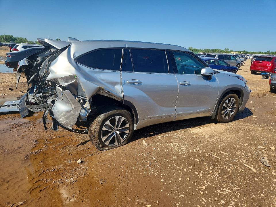 2020 Toyota Highlander მანქანა იყიდება აუქციონზე, vin: 5TDHZRBH5LS502858, აუქციონის ნომერი: 51924746
