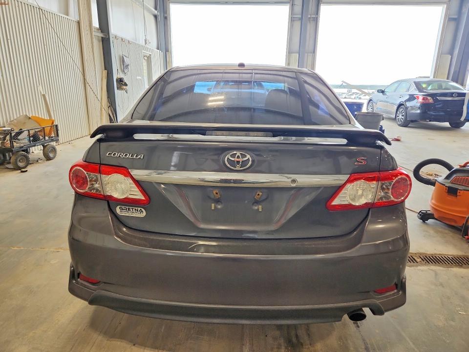 60703246 :رقم المزاد ، 5YFBU4EE2CP047209 vin ، 2012 Toyota Corolla مزاد بيع