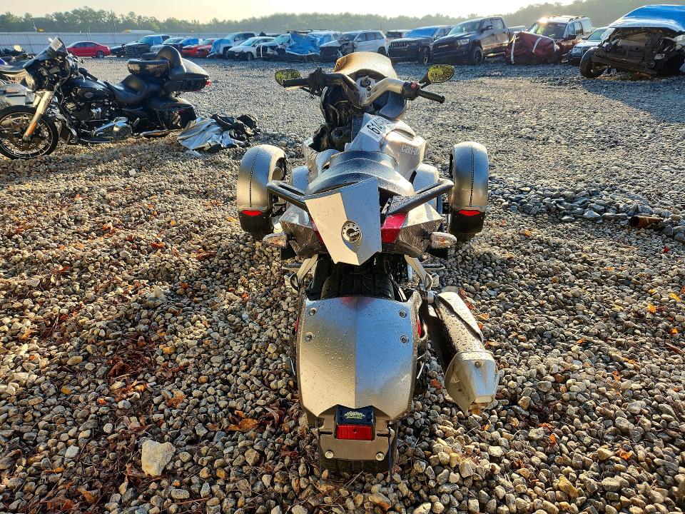 2013 Can-am Spyder Roadster მანქანა იყიდება აუქციონზე, vin: 2BXNAAC19DV000711, აუქციონის ნომერი: 61499546